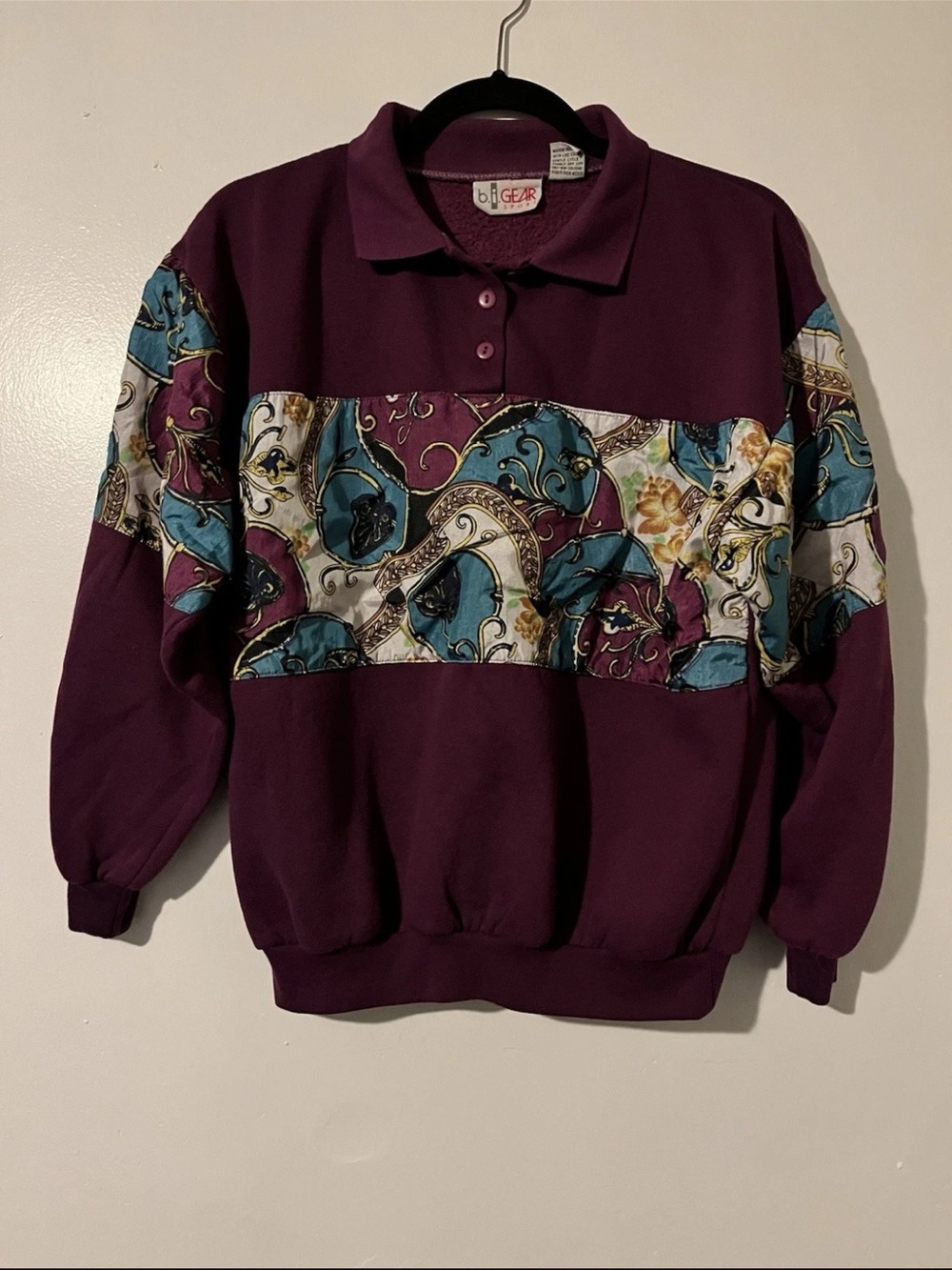 Woman’s VINTAGE Plum Polo-Style Sweatshirt with Patterned Panel